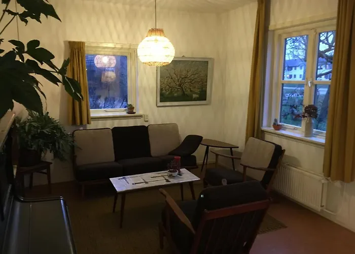 Warmoes Tuinderswoning Nyaraló *